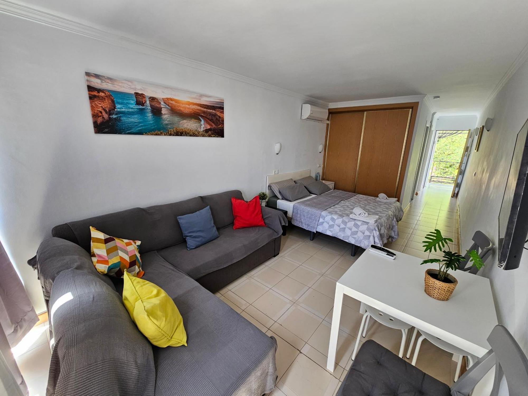 Apartamento Florido ตอร์เรโมลิโนส ภายนอก รูปภาพ